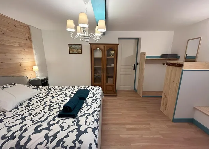 La Chaumiere 아파트 *